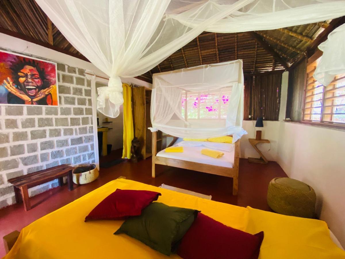 Tamarin Lodge Ampangorinana Exterior foto
